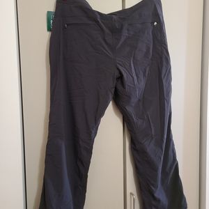 NWT L.L. Bean Comfort Trail Pants Sz 18